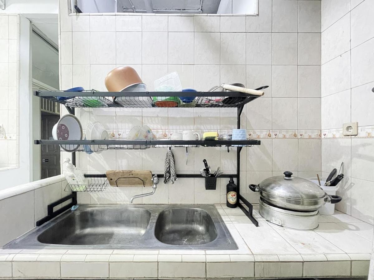Kos Awany Coliving Hostel Jakarta Kültér fotó