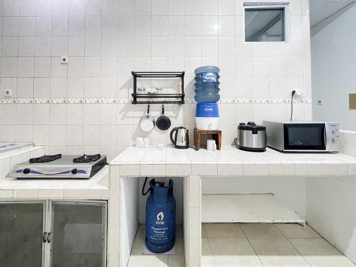 Kos Awany Coliving Hostel Jakarta Kültér fotó