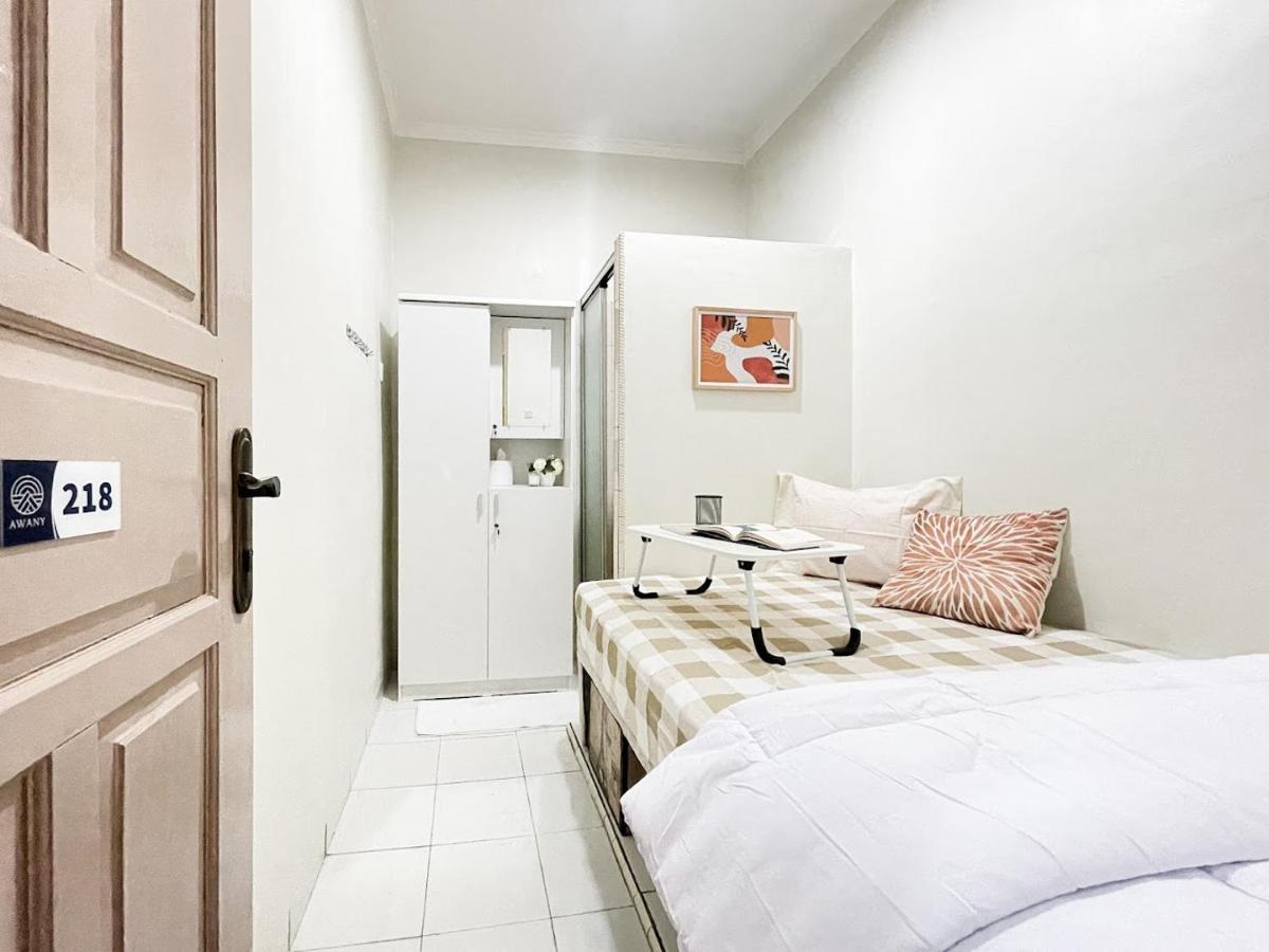 Kos Awany Coliving Hostel Jakarta Kültér fotó